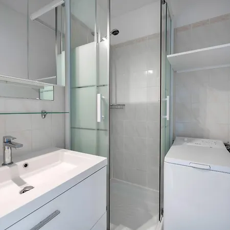 Апартаменты Face Mer, Pour 4 Personnes *